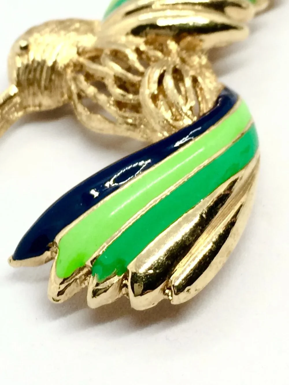 VINTAGE NAPIER BROOCH Hummingbird Bird Blue Green Enamel Gold Tone Figural